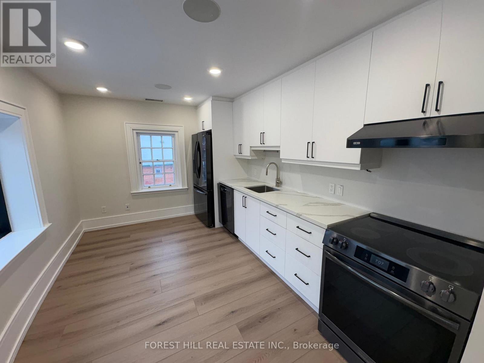 2nd Level - 13 Thomas Street, Mississauga, Ontario  L5M 1Y4 - Photo 3 - W13229238