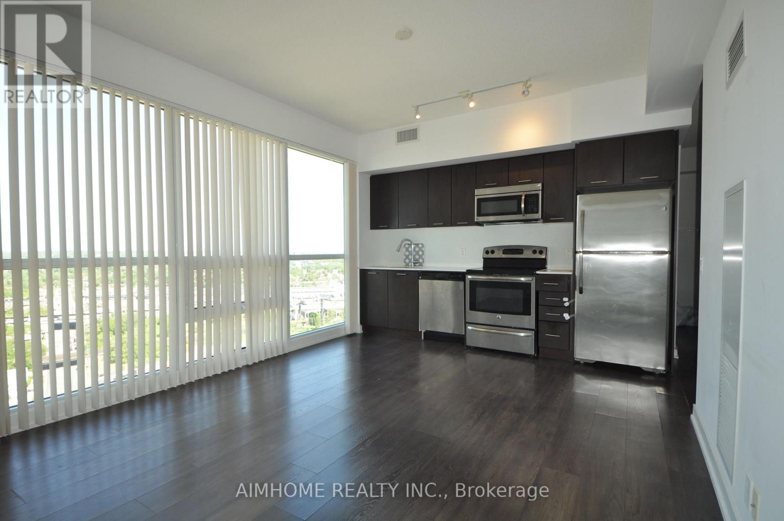3304 - 2200 Lake Shore Boulevard, Toronto, Ontario  M8V 1A4 - Photo 9 - W13212526