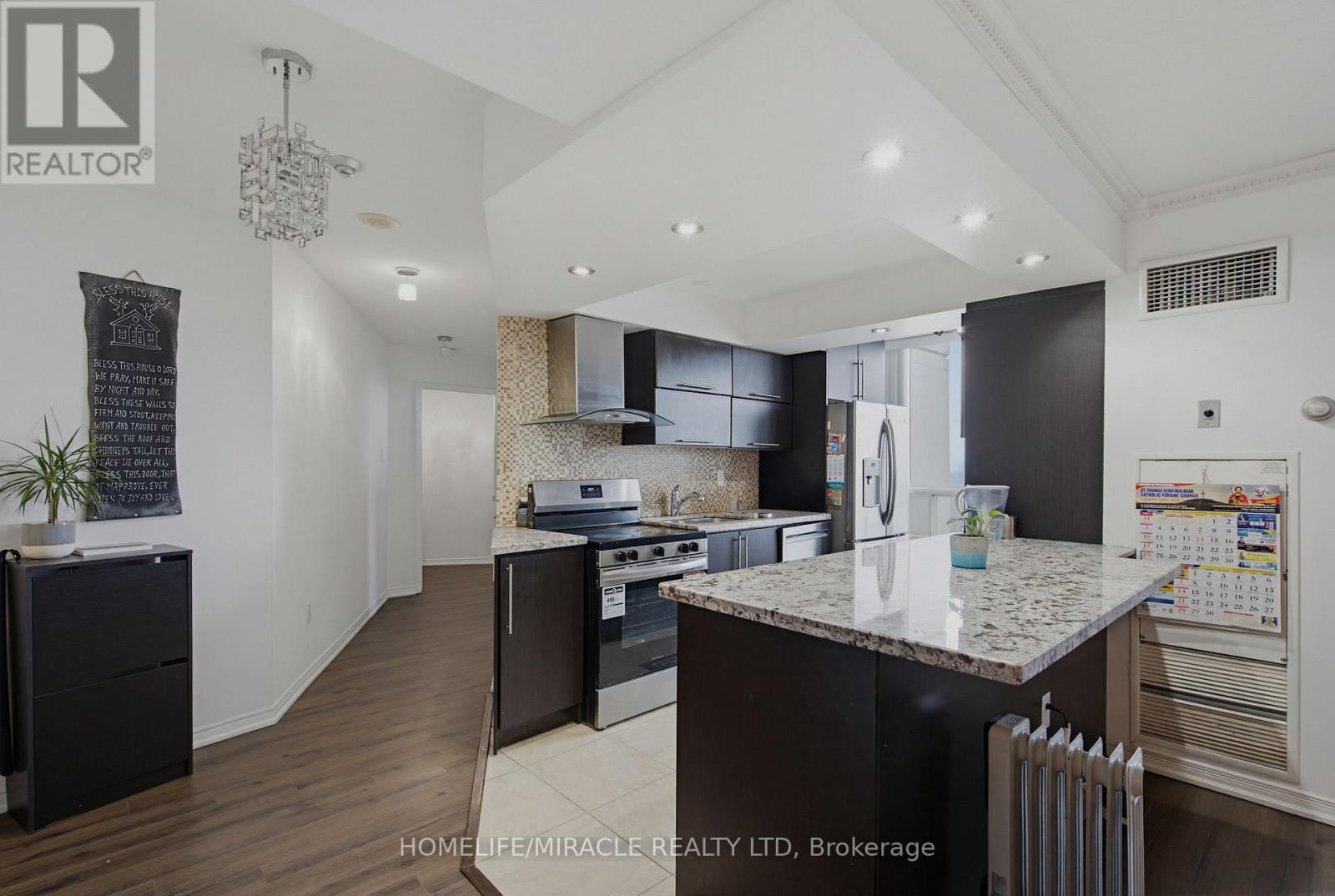Ph211 - 7250 Yonge Street, Vaughan, Ontario  L4J 7X1 - Photo 16 - N13231526