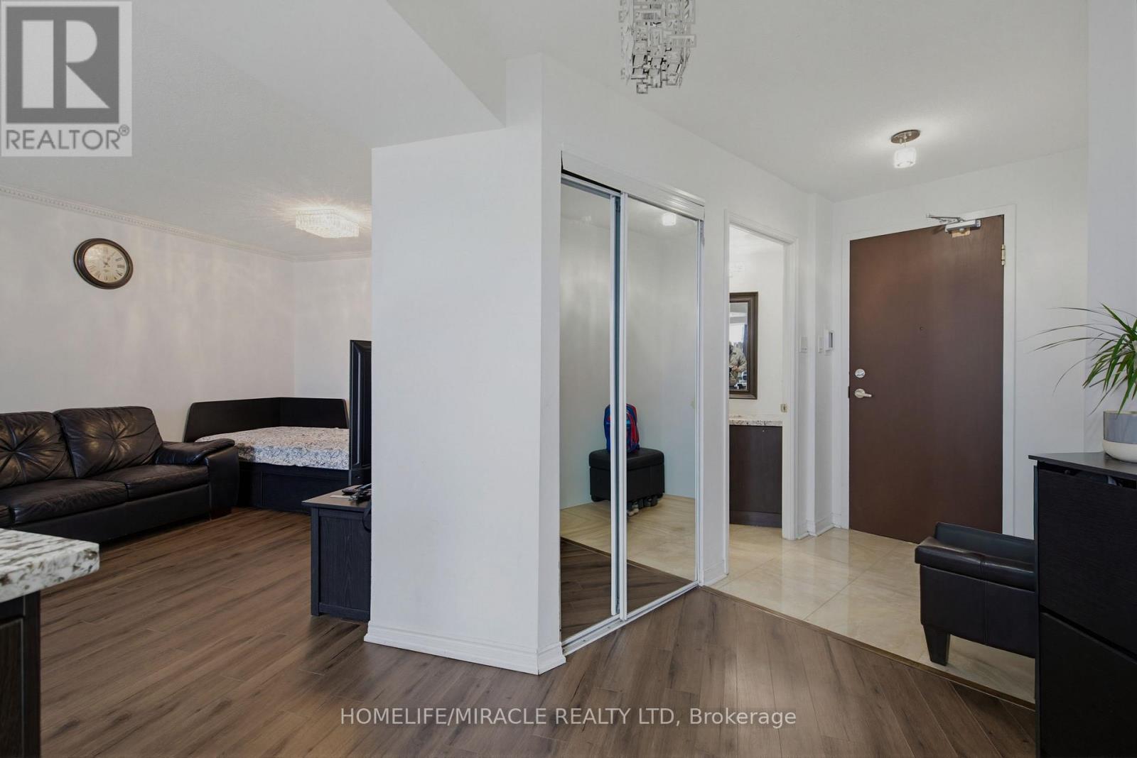 Ph211 - 7250 Yonge Street, Vaughan, Ontario  L4J 7X1 - Photo 5 - N13231526