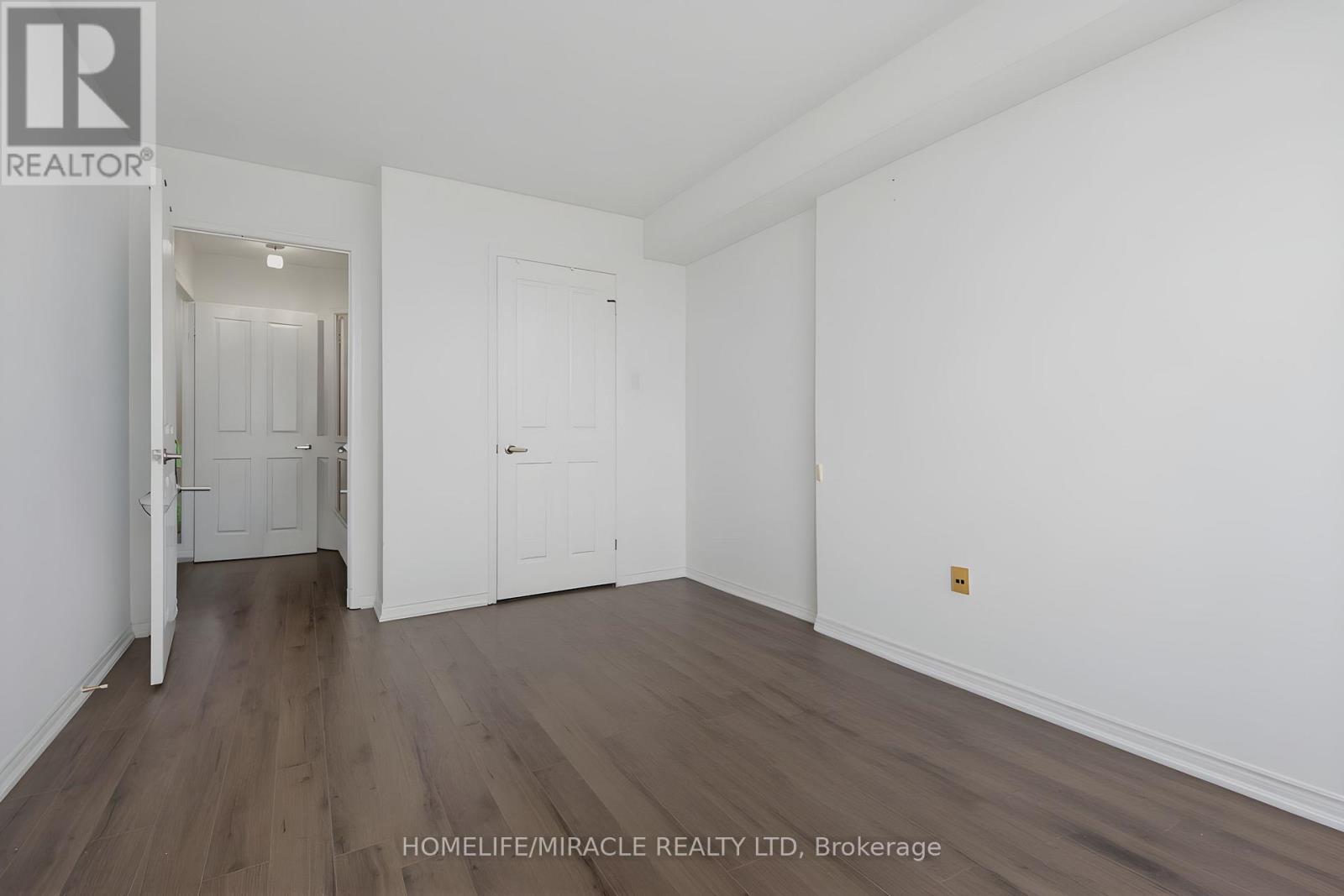 Ph211 - 7250 Yonge Street, Vaughan, Ontario  L4J 7X1 - Photo 9 - N13231526