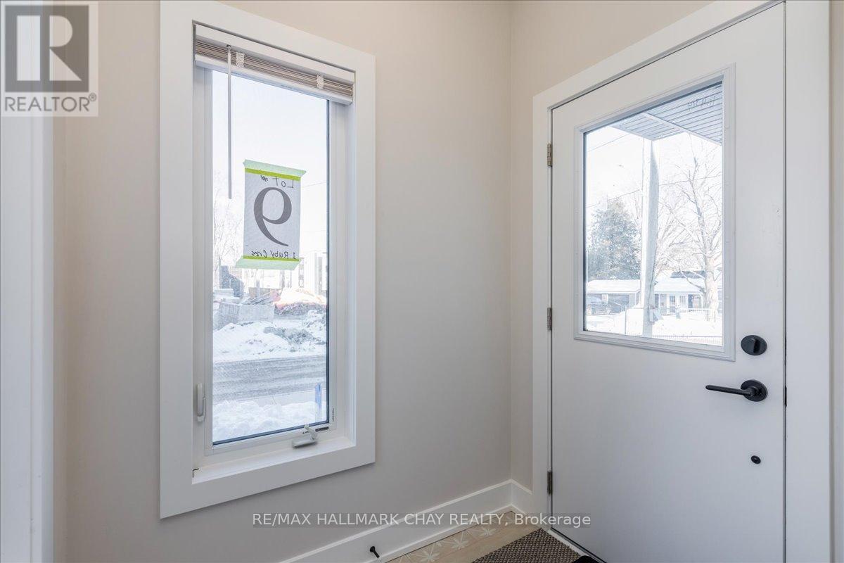 1 Ruby Crescent Road, Orillia, Ontario L3V 1C5 - Photo 2 - S13231510