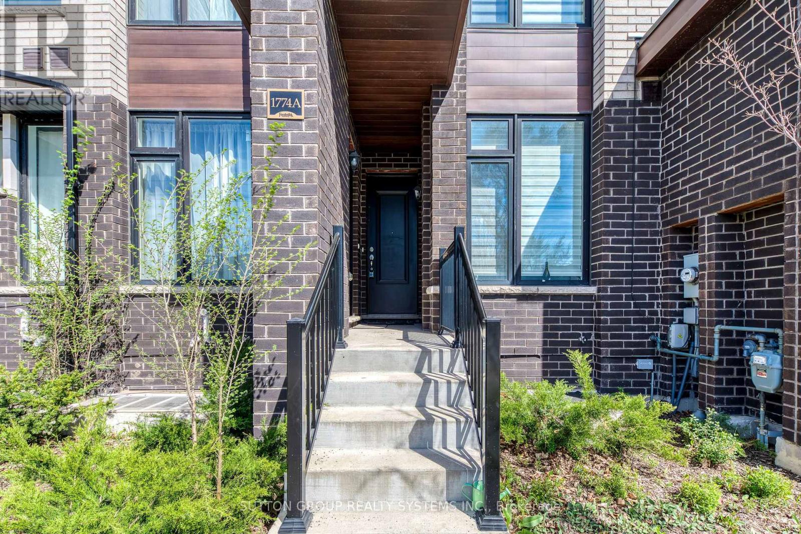 Upper - 1 - 1774a Lawrence Avenue W, Toronto, Ontario  M6L 0A3 - Photo 3 - W13231512