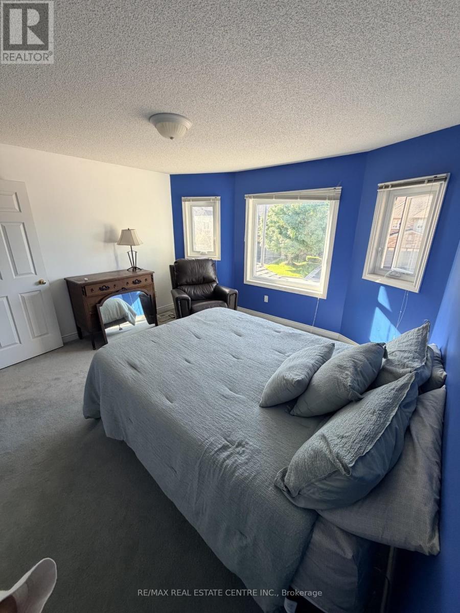 3335 Edgewood Place, Burlington, Ontario  L7M 4N1 - Photo 18 - W13231518