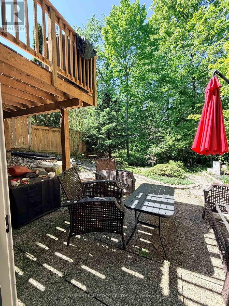 3335 Edgewood Place, Burlington, Ontario  L7M 4N1 - Photo 23 - W13231518