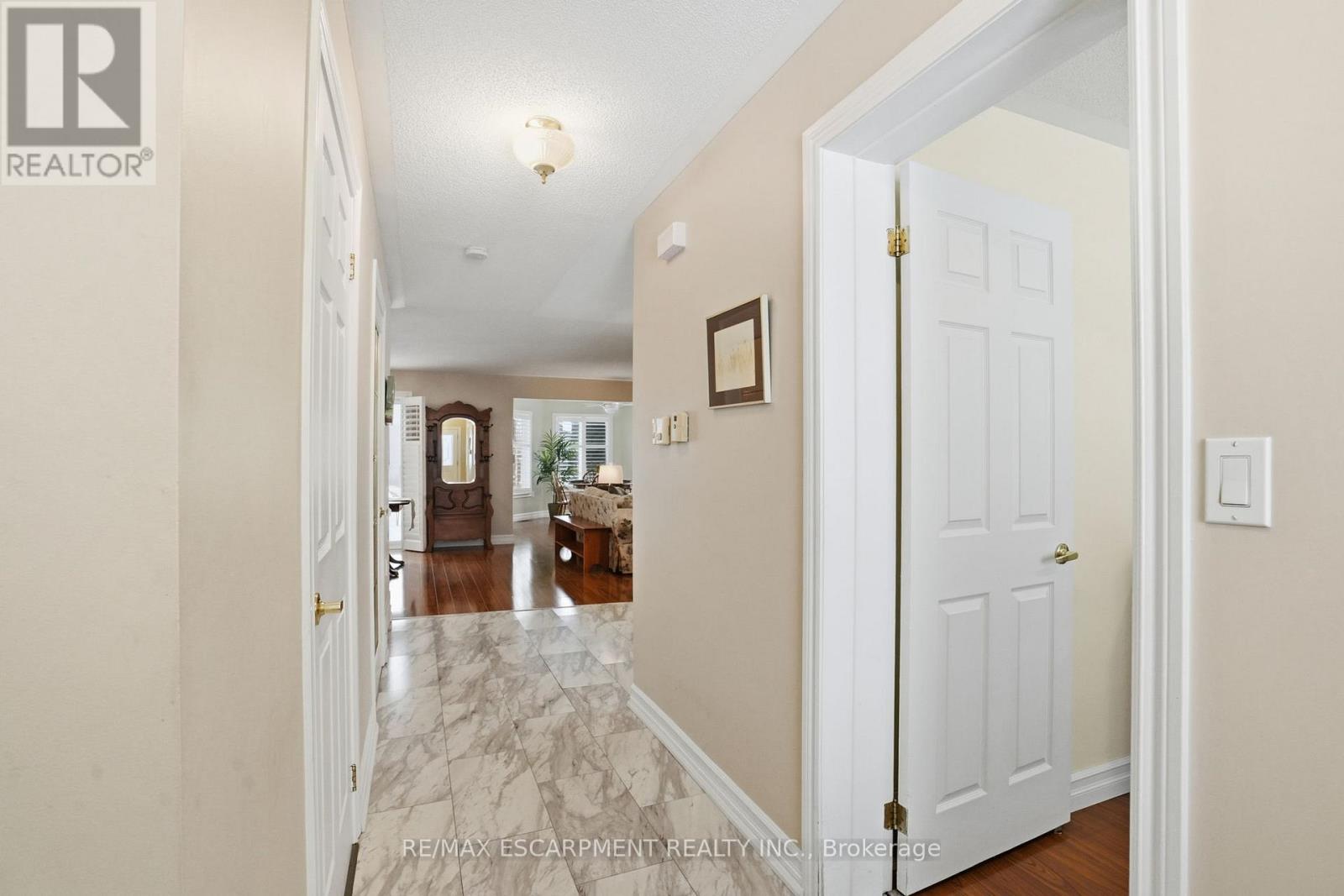 148 Glenariff Drive, Hamilton, Ontario  L8B 1A5 - Photo 4 - X13231502