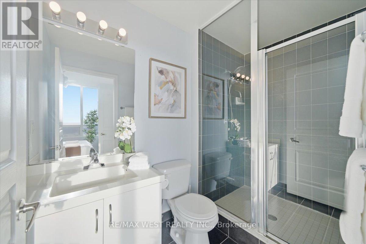 3302 - 2240 Lake Shore Boulevard W, Toronto, Ontario  M8V 0B1 - Photo 13 - W12999964