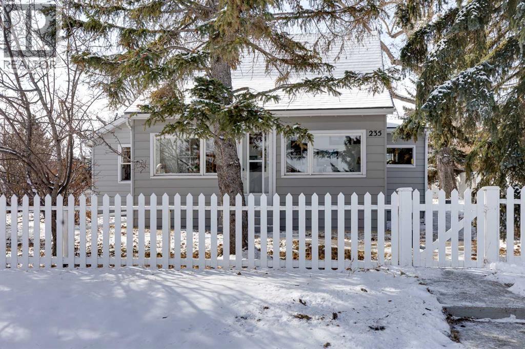 235 3 Street, Irricana, Alberta  T0M 1B0 - Photo 1 - A2297776