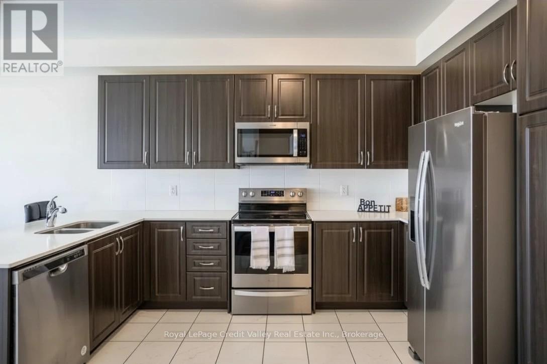 2207 Lozenby Street, Innisfil, Ontario  L9S 0M9 - Photo 4 - N13231604