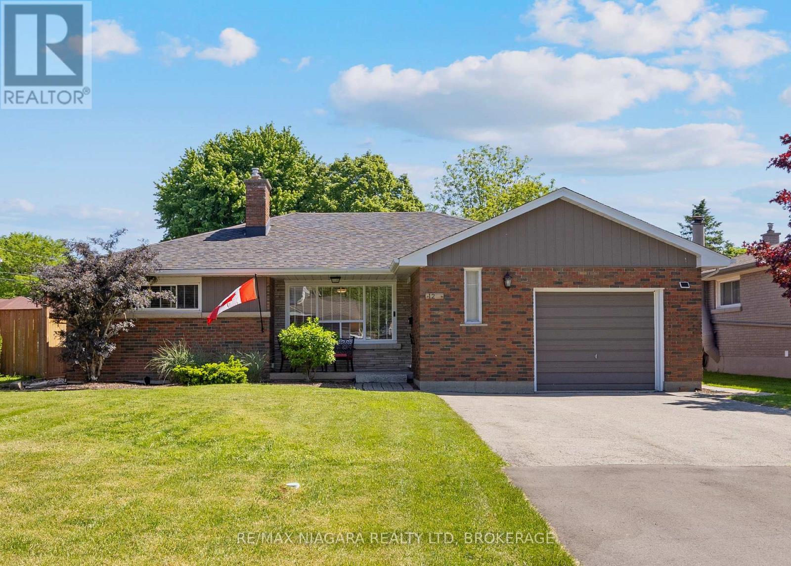 12 Claremount Circle, Welland, Ontario  L3C 2P5 - Photo 1 - X13231564