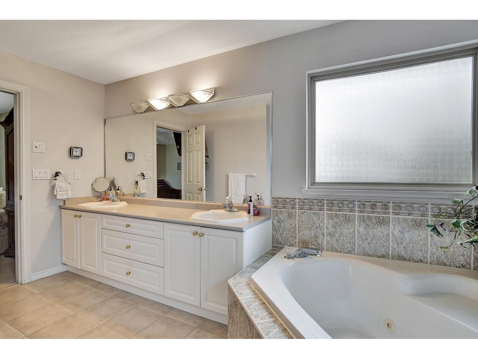 6188 127 Street, Surrey, British Columbia  V3X 3M6 - Photo 16 - R3130028