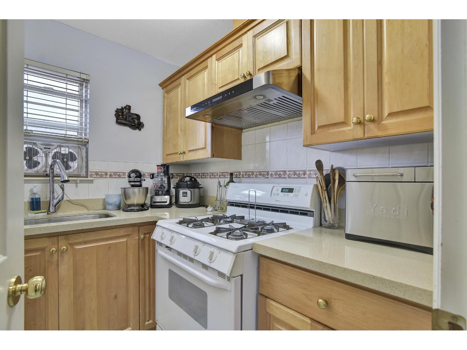 6188 127 Street, Surrey, British Columbia  V3X 3M6 - Photo 11 - R3130028