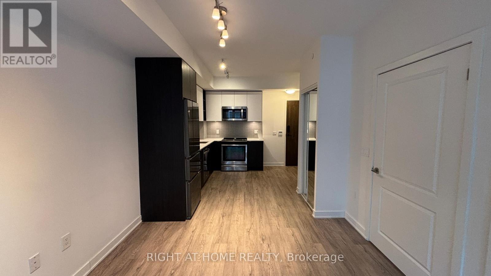 311 - 100 Eagle Rock Way, Vaughan, Ontario  L6A 5B9 - Photo 8 - N13231586