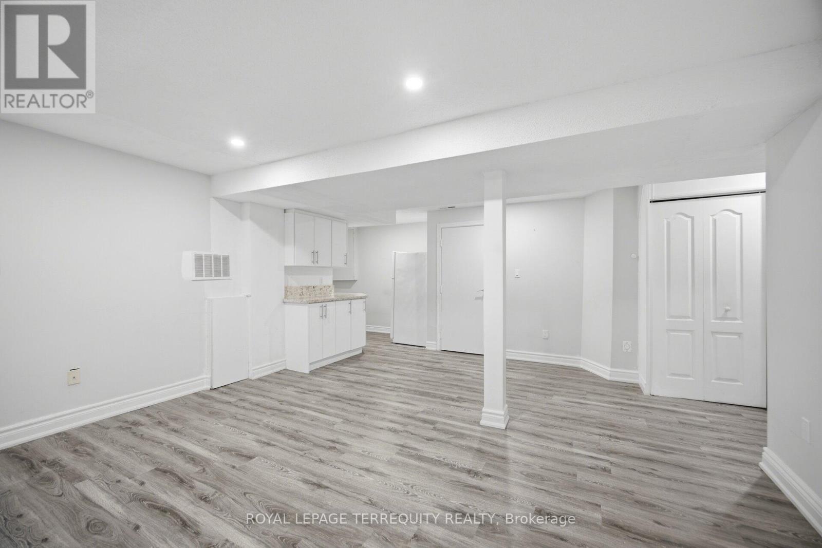 Lower Level - 28 Pennsylvania Avenue, Brampton, Ontario  L6Y 4N7 - Photo 10 - W13231566