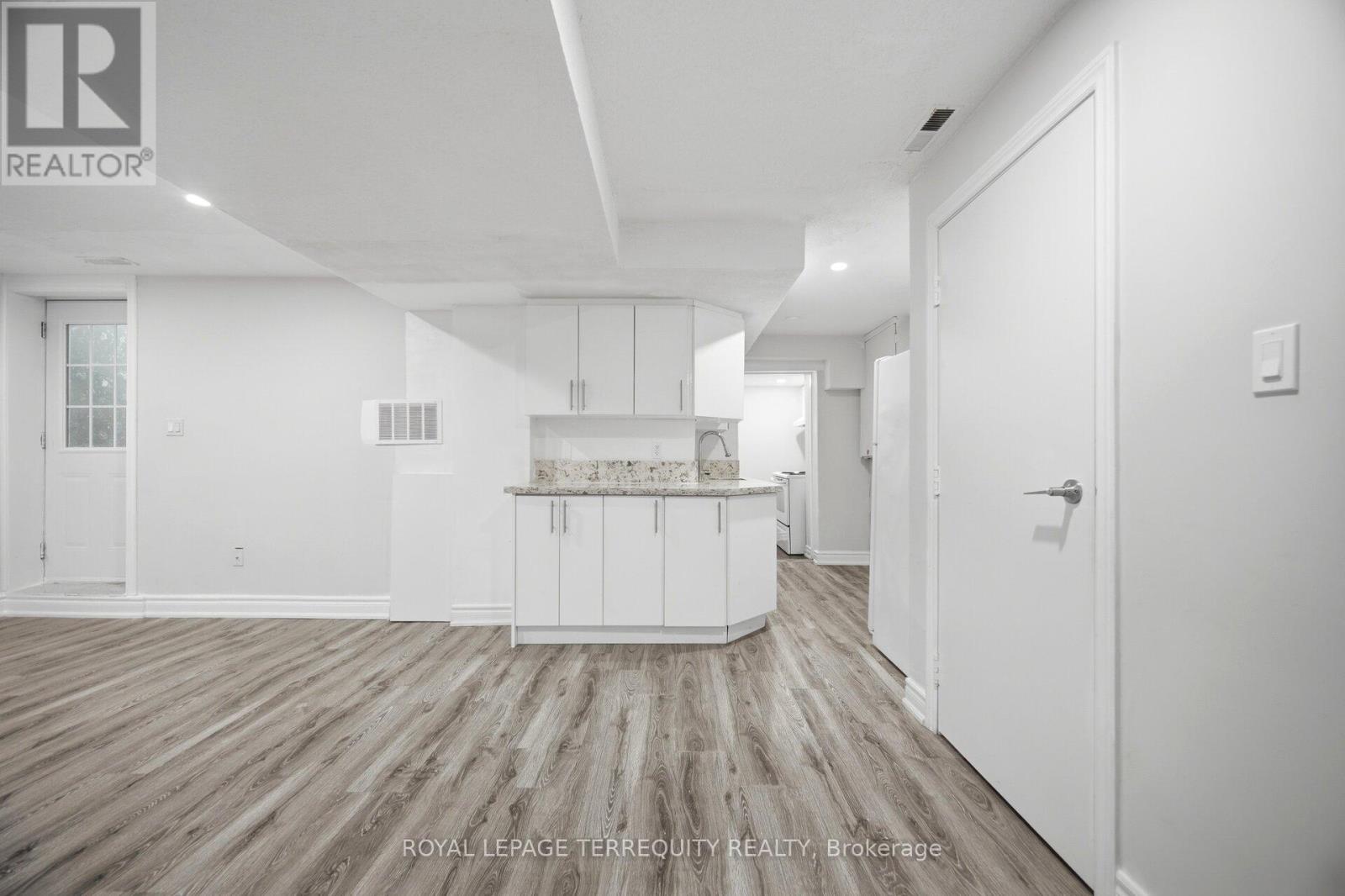 Lower Level - 28 Pennsylvania Avenue, Brampton, Ontario  L6Y 4N7 - Photo 12 - W13231566
