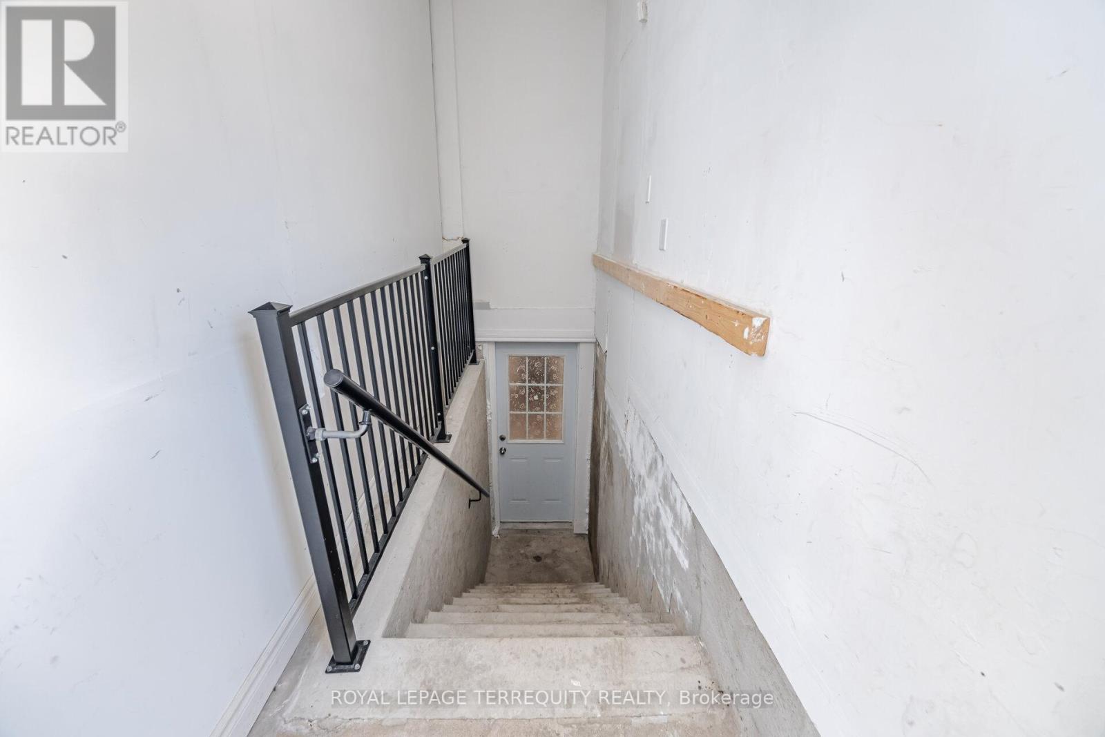 Lower Level - 28 Pennsylvania Avenue, Brampton, Ontario  L6Y 4N7 - Photo 5 - W13231566