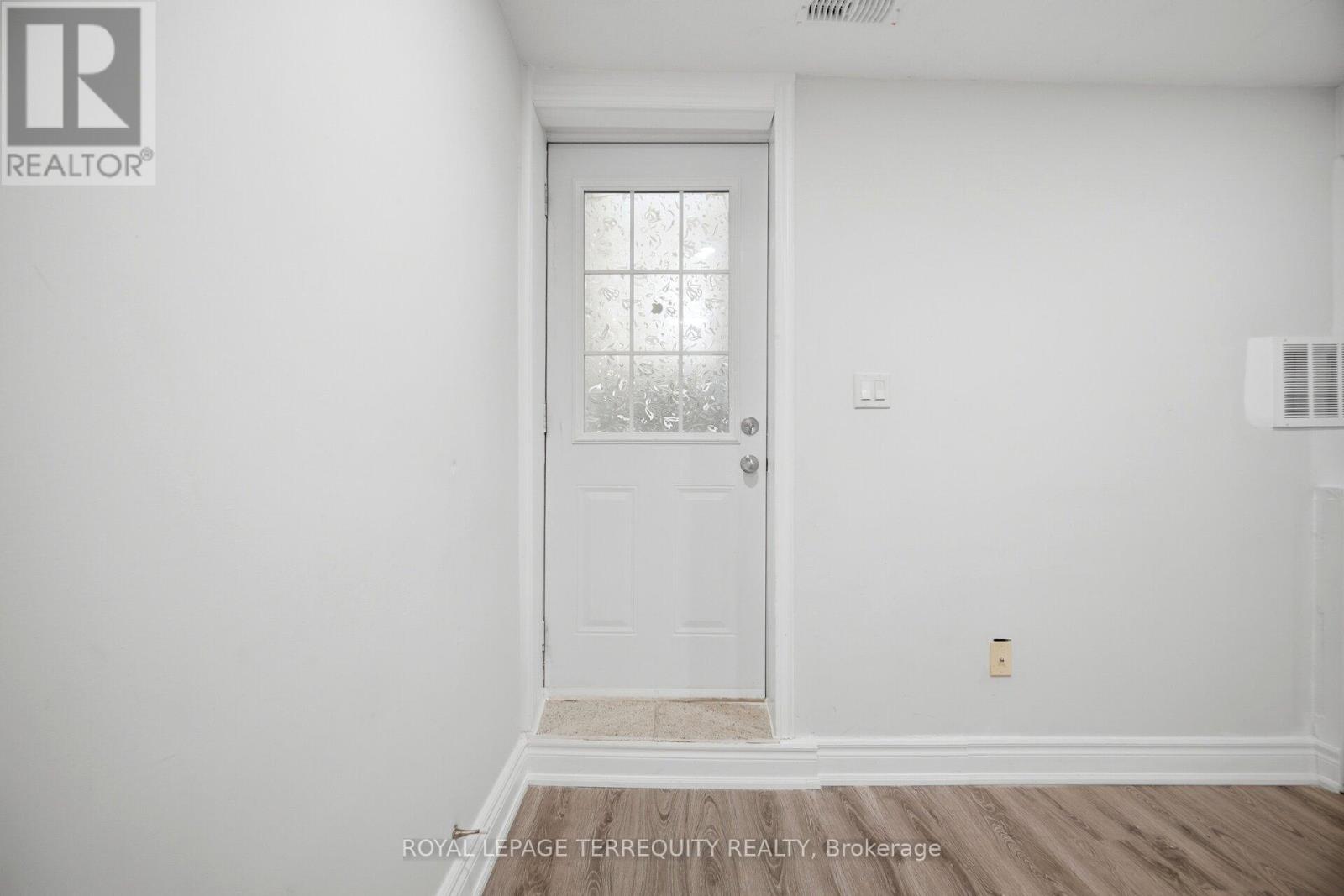 Lower Level - 28 Pennsylvania Avenue, Brampton, Ontario  L6Y 4N7 - Photo 6 - W13231566