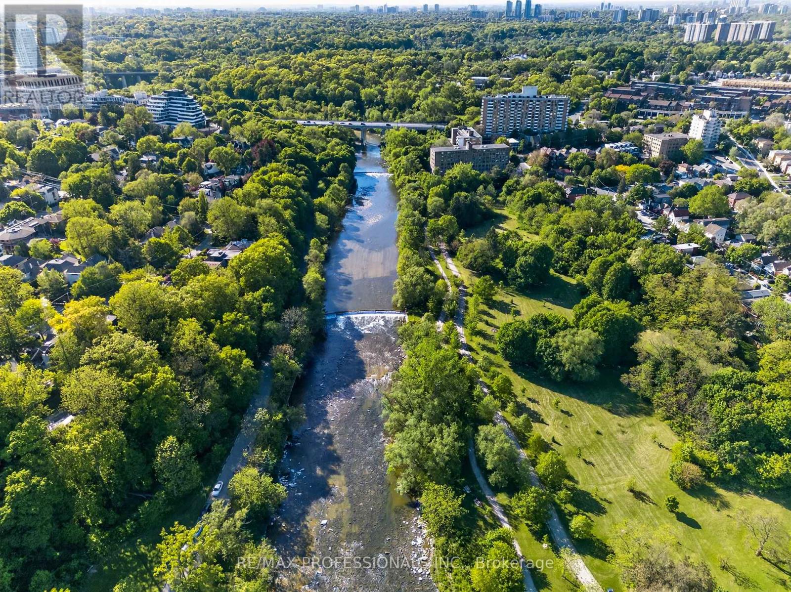 69 Skylark Road, Toronto, Ontario  M6S 4M5 - Photo 41 - W13231584