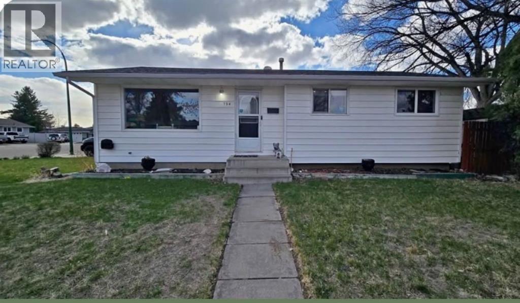 794 Black Boulevard Nw, Medicine Hat, Alberta  T1A 7B4 - Photo 1 - A2314804