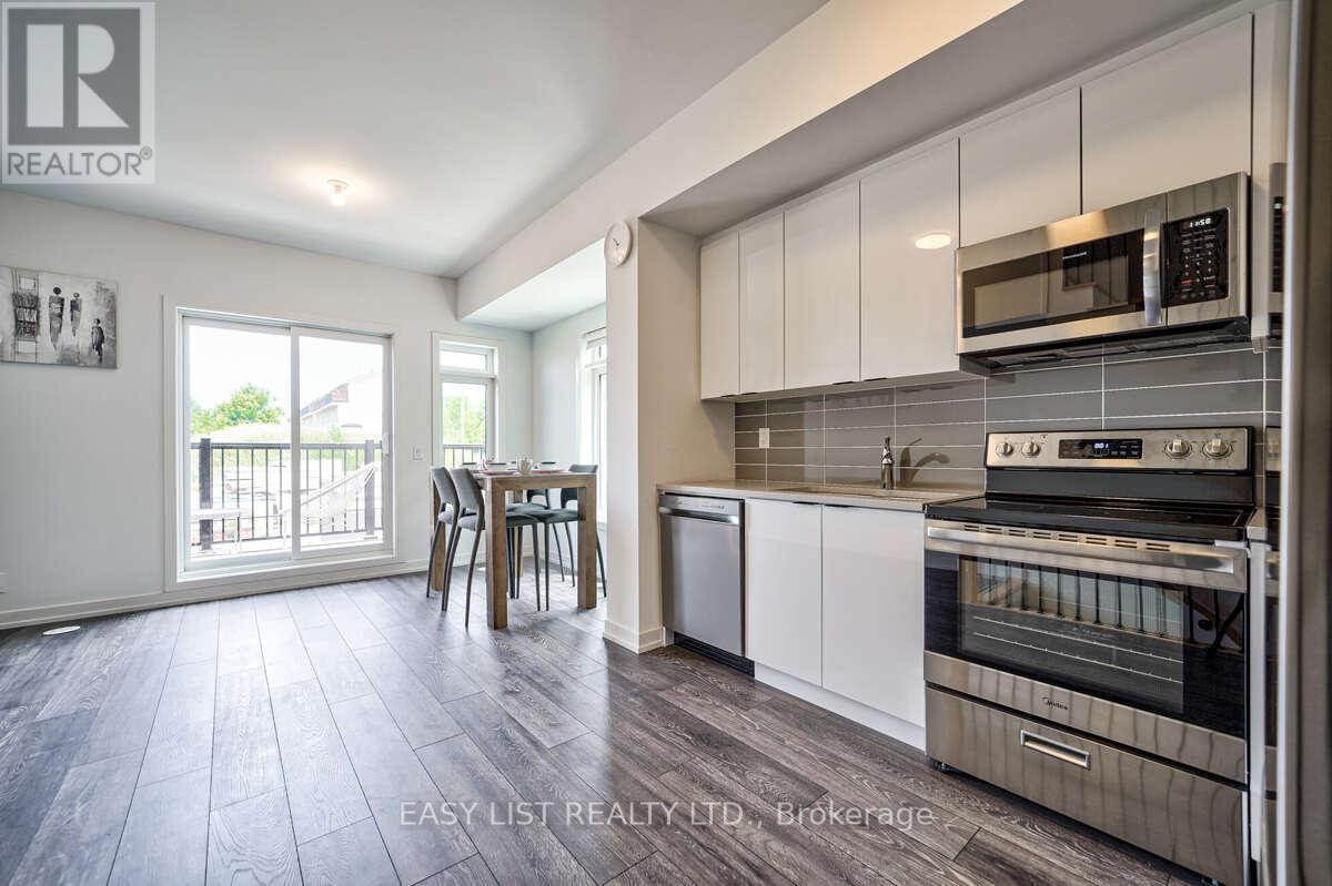 27 Spruce Pines Crescent, Toronto, Ontario  M4A 0A9 - Photo 1 - C13231644