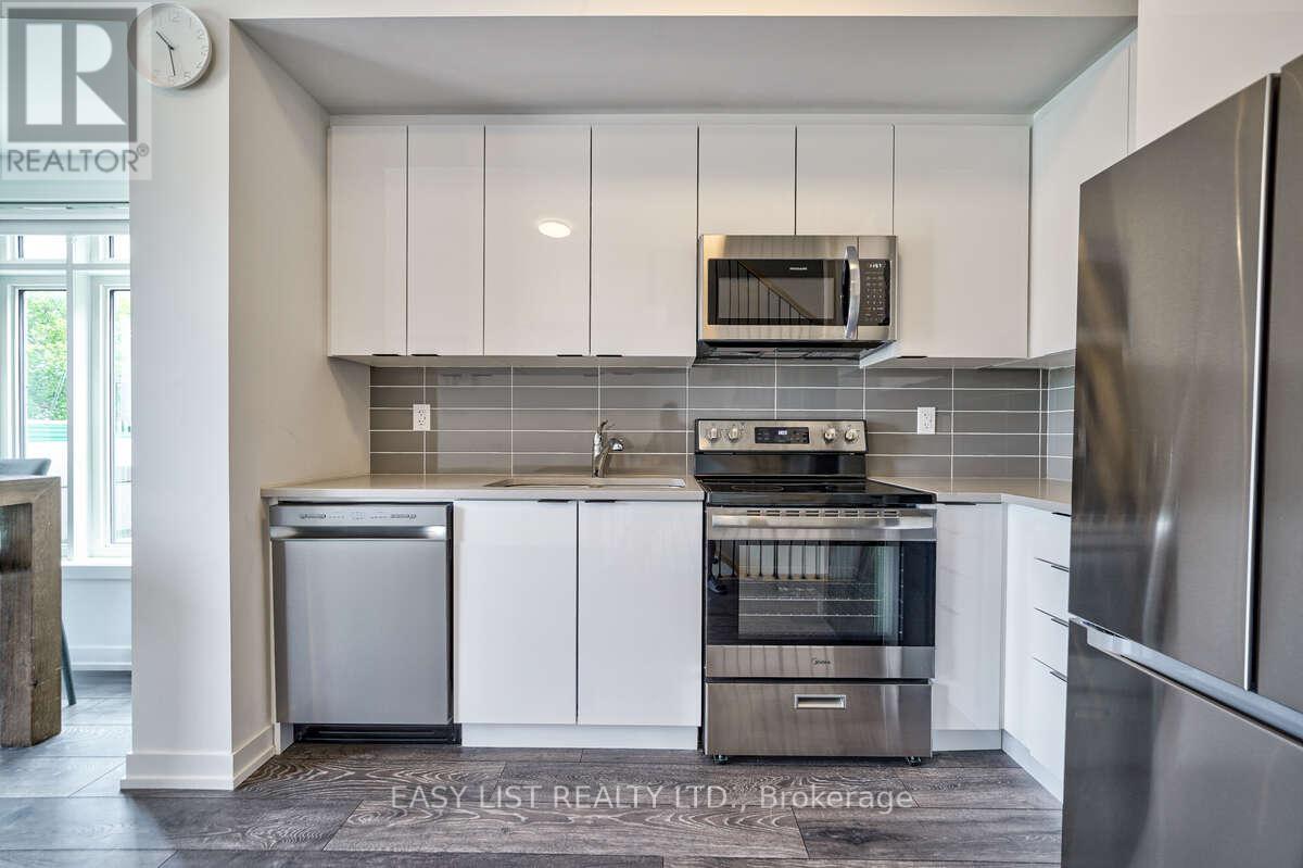 27 Spruce Pines Crescent, Toronto, Ontario  M4A 0A9 - Photo 15 - C13231644