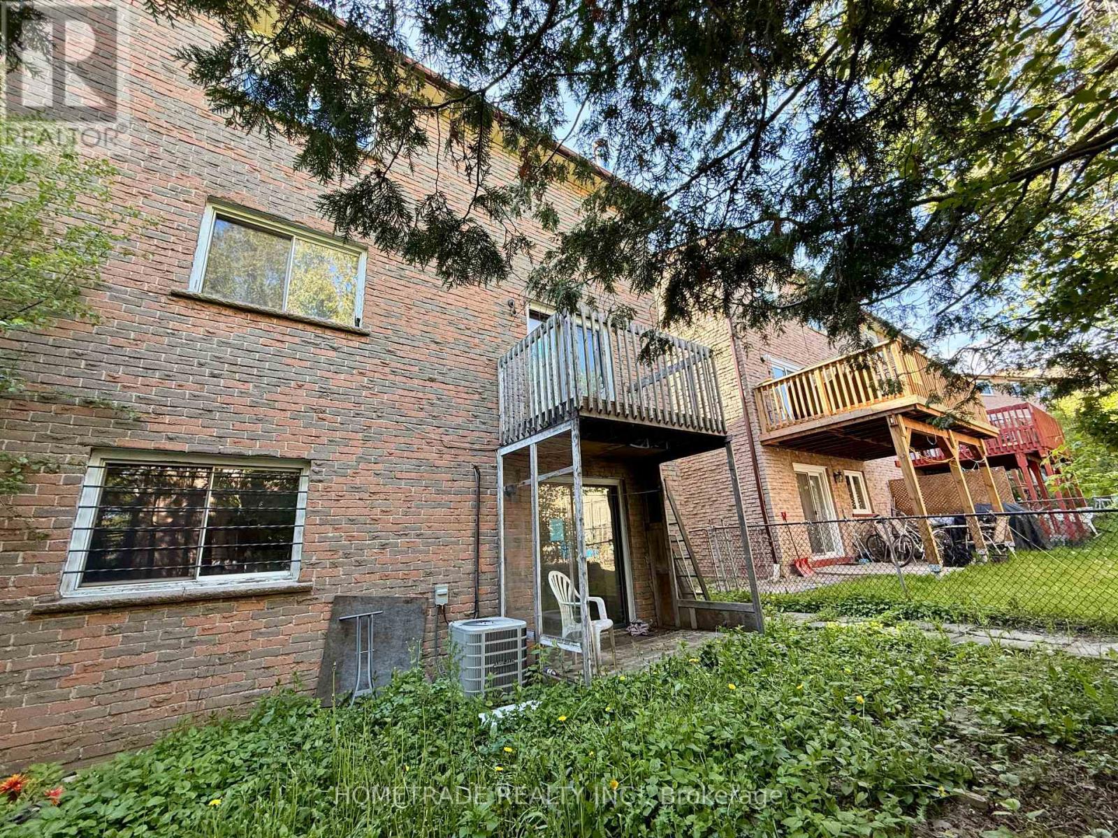 65 Henry Welsh Drive, Toronto, Ontario  M2R 3P3 - Photo 2 - C13231658