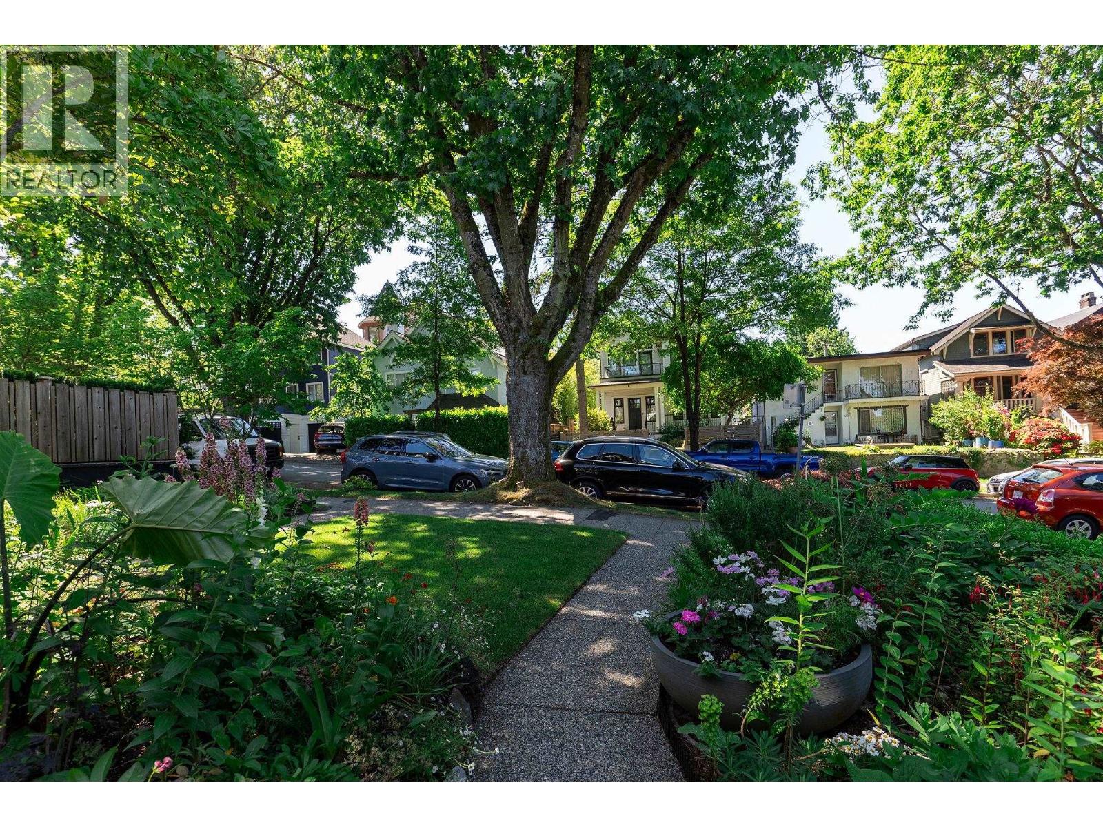 1865 E 7th Avenue, Vancouver, British Columbia  V5N 1S1 - Photo 2 - R3131463