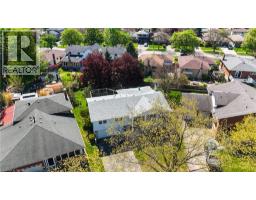 15 WESTCHESTER Place Unit# UPPER, Kitchener, Ontario