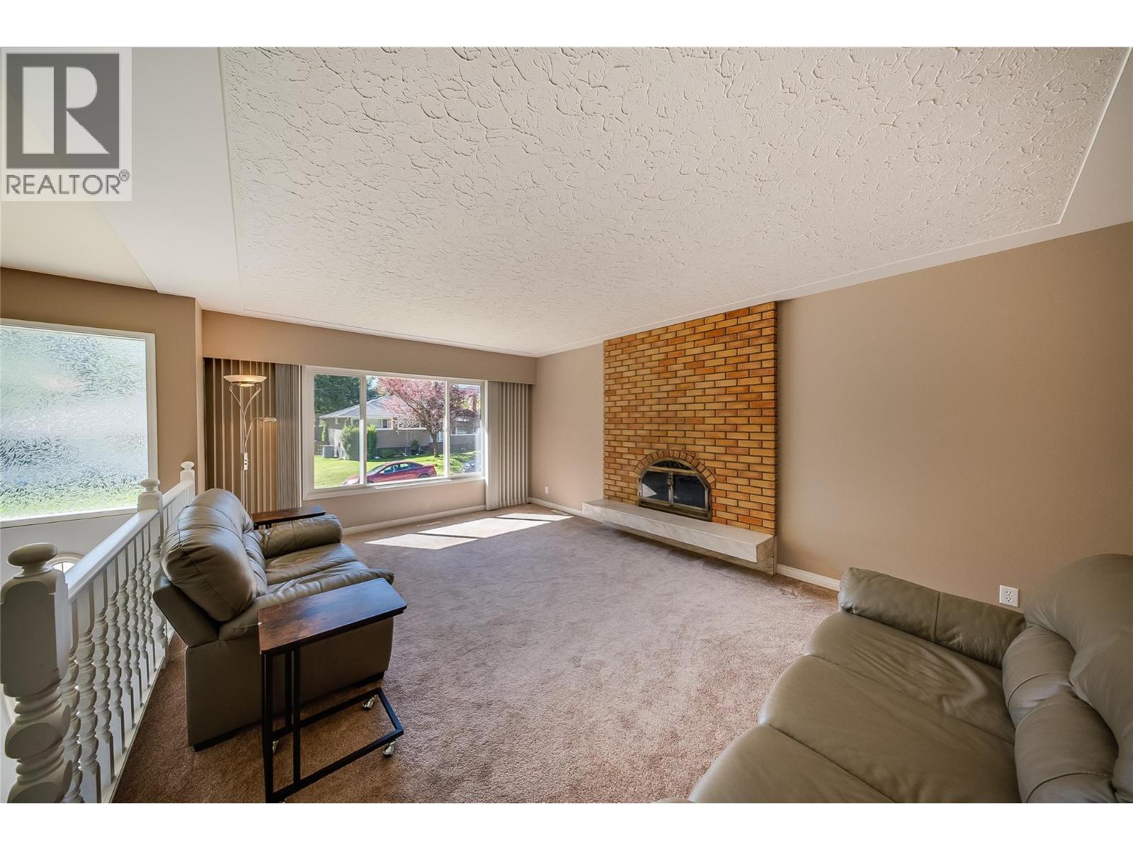 541 Portia Crescent, Trail, British Columbia  V1R 1A8 - Photo 8 - 10385136