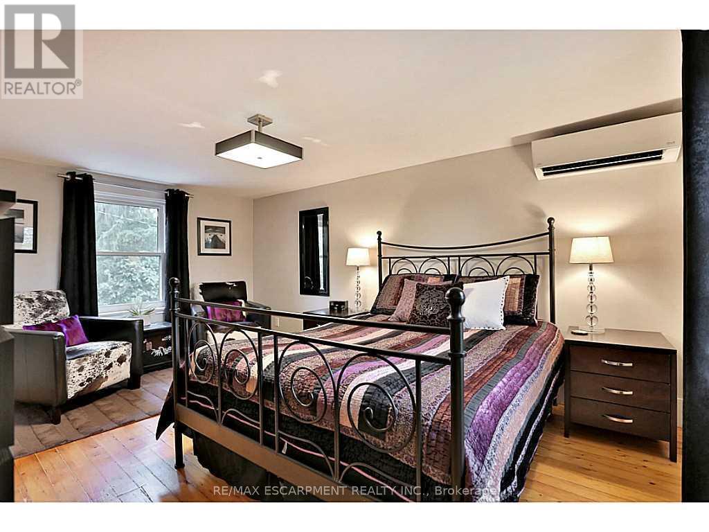 1276 Spring Gardens Road, Burlington, Ontario  L7T 1J8 - Photo 10 - W13231632