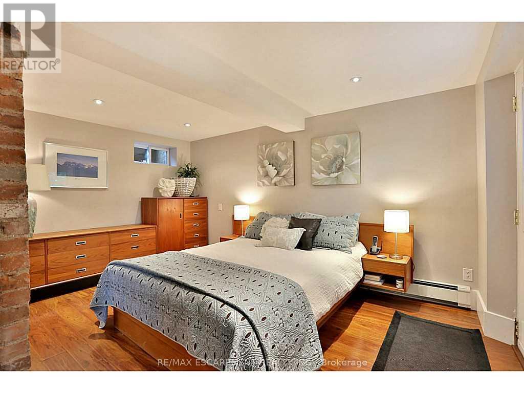 1276 Spring Gardens Road, Burlington, Ontario  L7T 1J8 - Photo 13 - W13231632