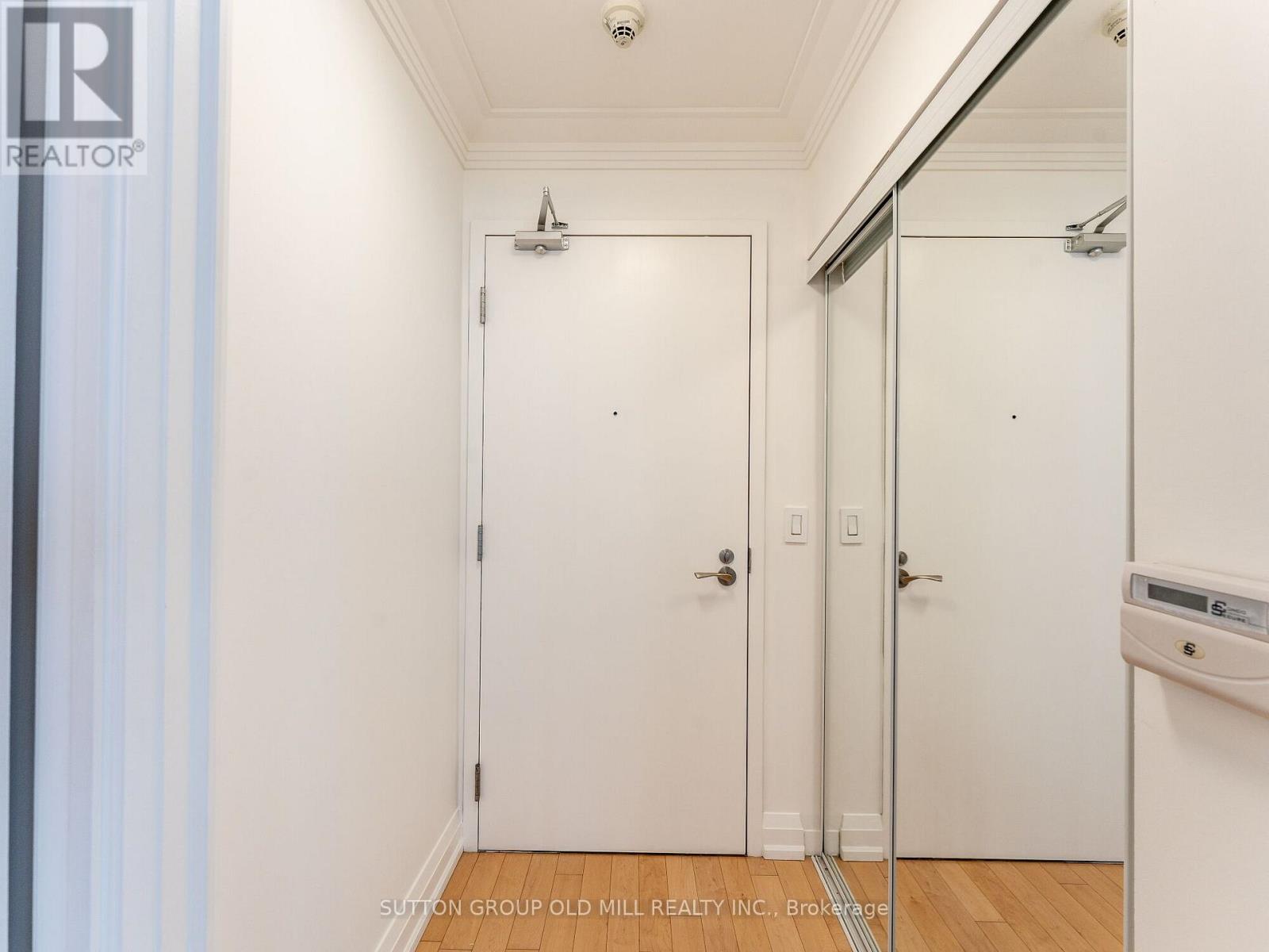 2108 - 2230 Lake Shore Boulevard W, Toronto, Ontario  M8V 1A5 - Photo 8 - W13231640