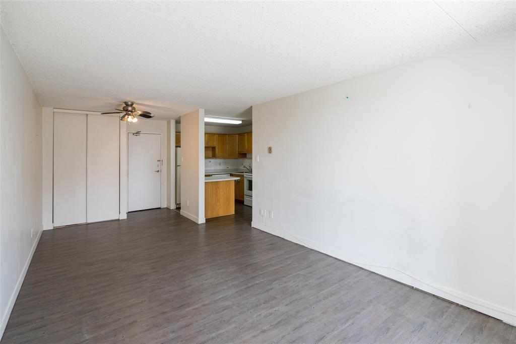 805 15 Kennedy Street, Winnipeg, Manitoba  R3C 3X5 - Photo 2 - 202612479