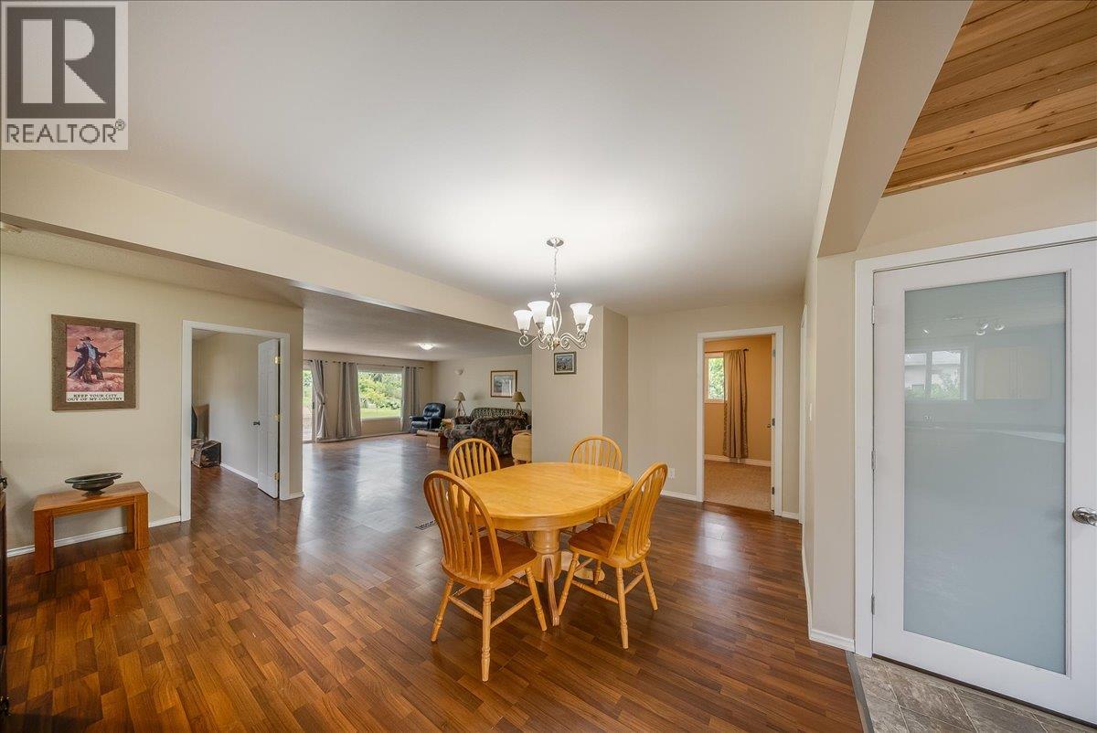 309 12th Avenue, Genelle, British Columbia V0G 1G0 - Photo 28 - 10389843