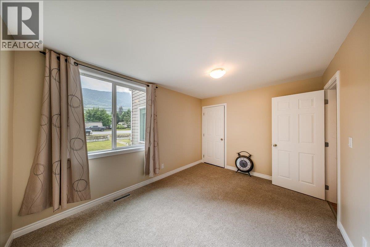 309 12th Avenue, Genelle, British Columbia V0G 1G0 - Photo 45 - 10389843