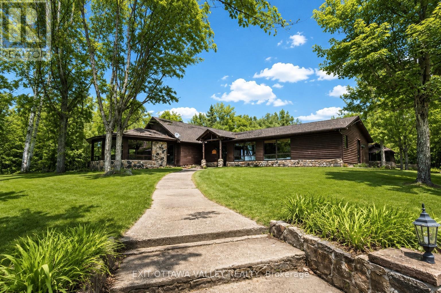 104 K/o Lodge Trail, Laurentian Hills, Ontario  K0J 1P0 - Photo 2 - X13065728
