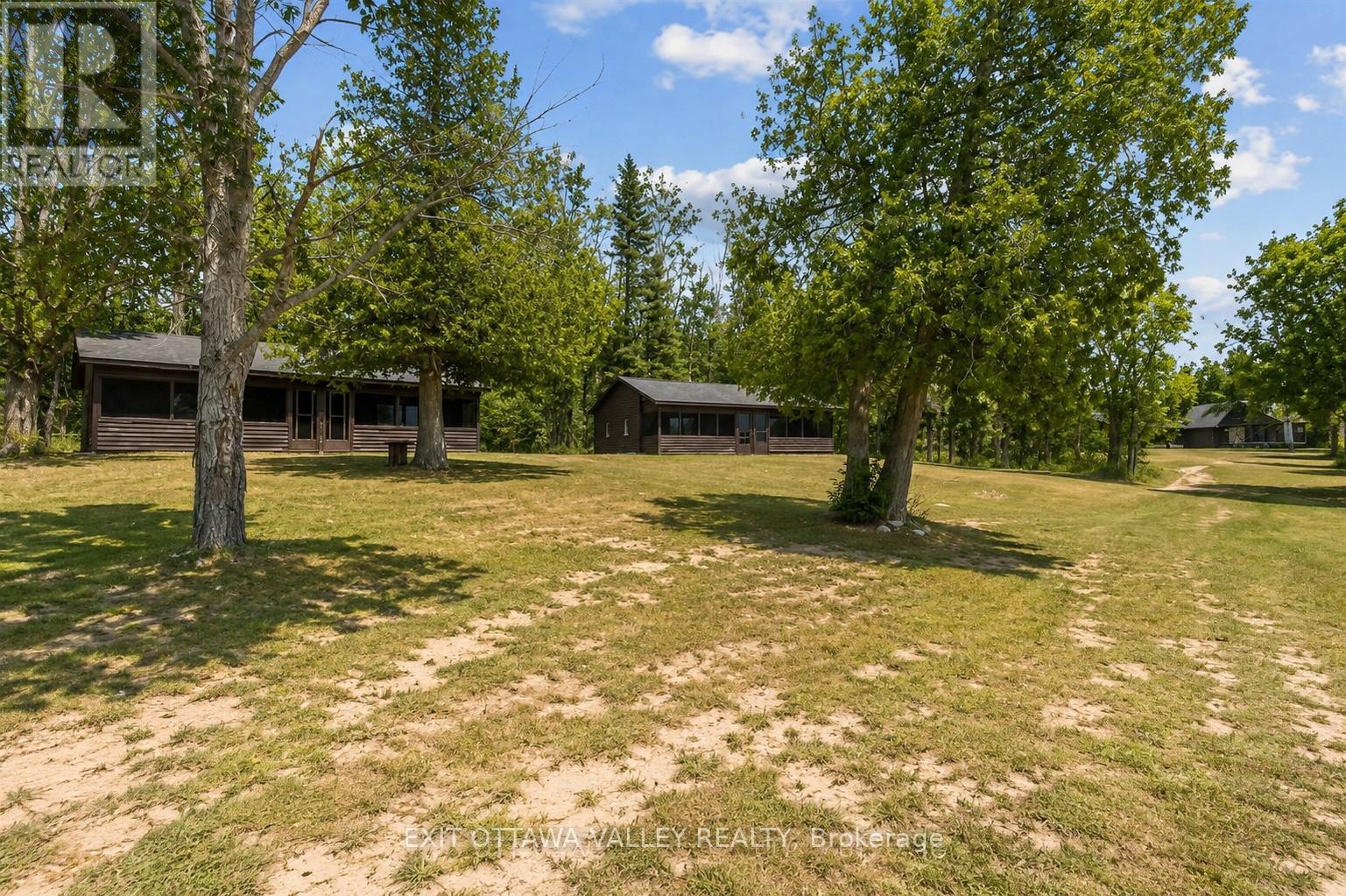 104 K/o Lodge Trail, Laurentian Hills, Ontario  K0J 1P0 - Photo 46 - X13065728