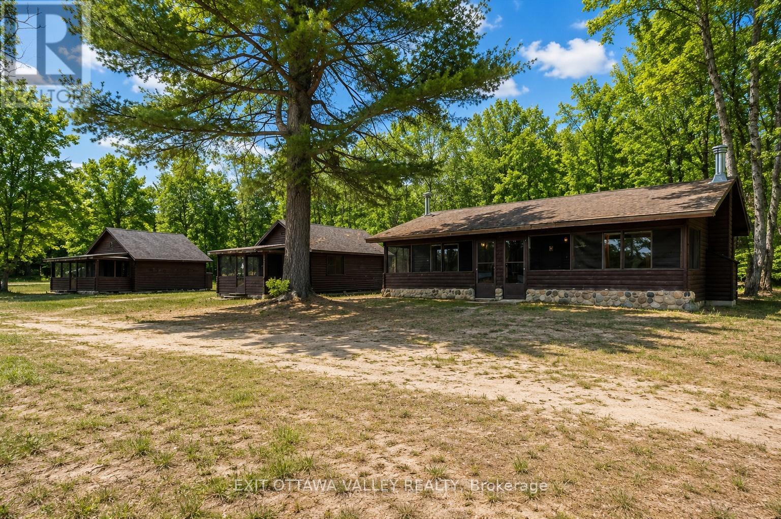 104 K/o Lodge Trail, Laurentian Hills, Ontario  K0J 1P0 - Photo 43 - X13065728