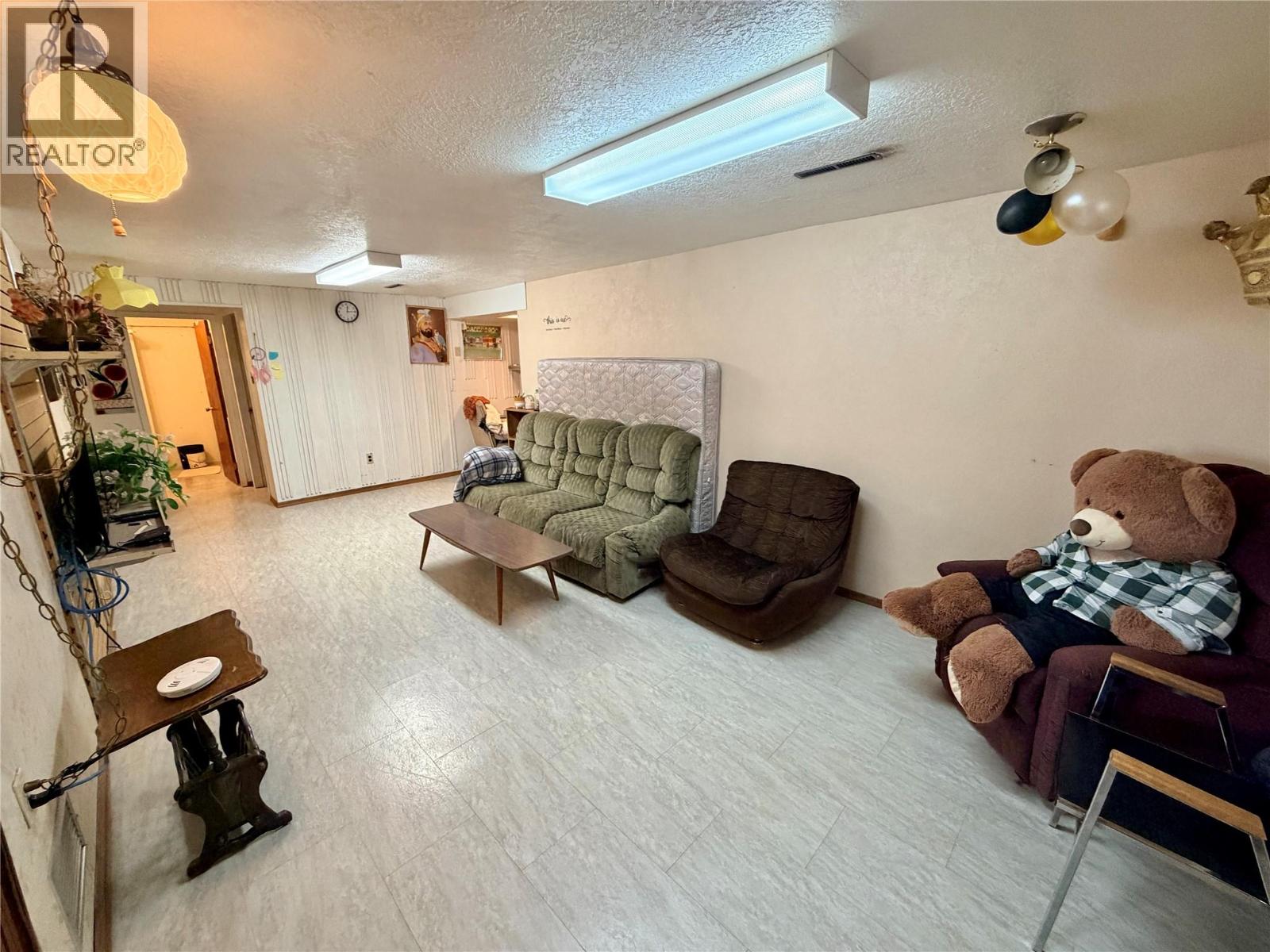 1008 95 Avenue, Dawson Creek, British Columbia  V1G 1C8 - Photo 14 - 10389964