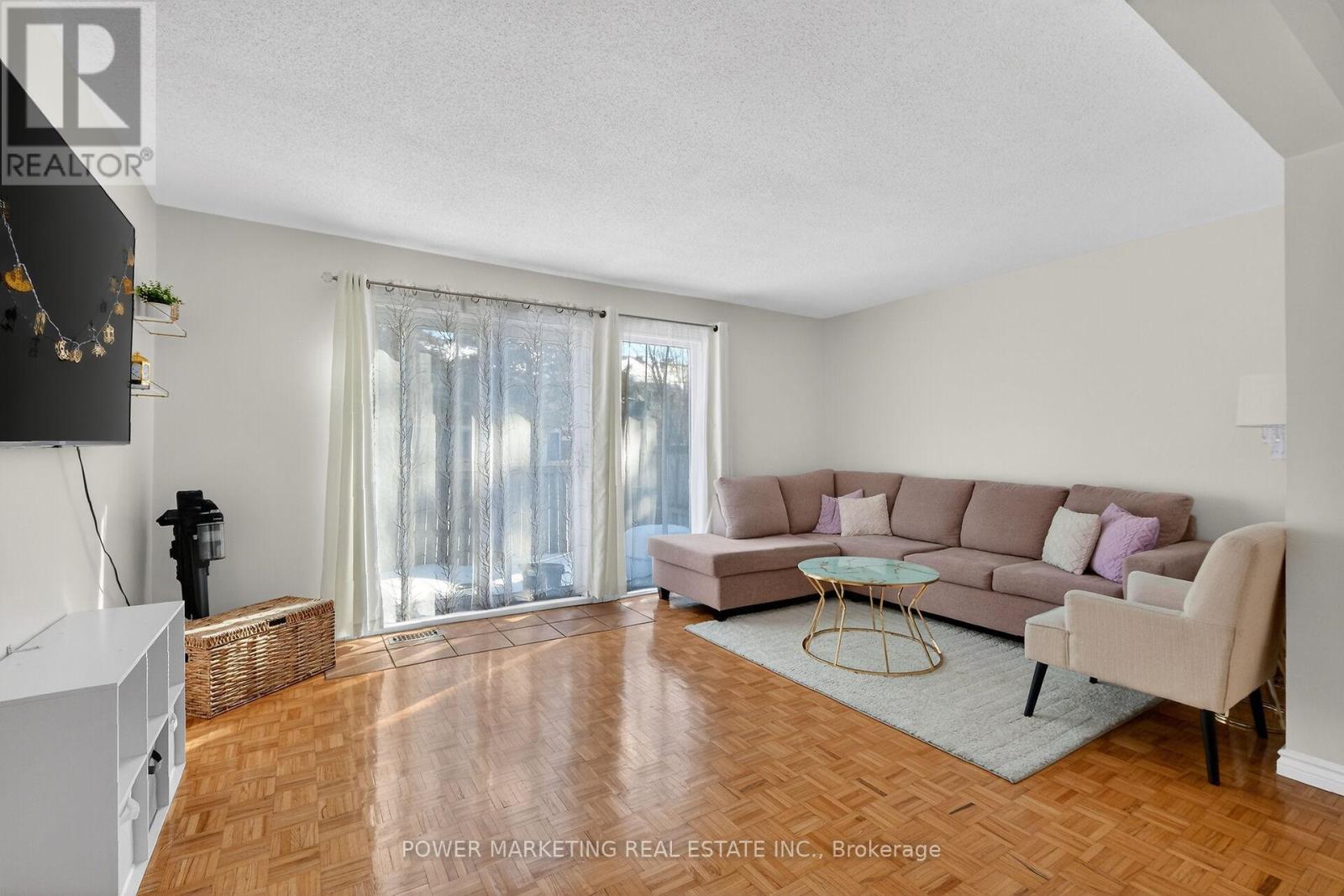 104 Bannerhill, Ottawa, Ontario  K1V 0T4 - Photo 12 - X13228410