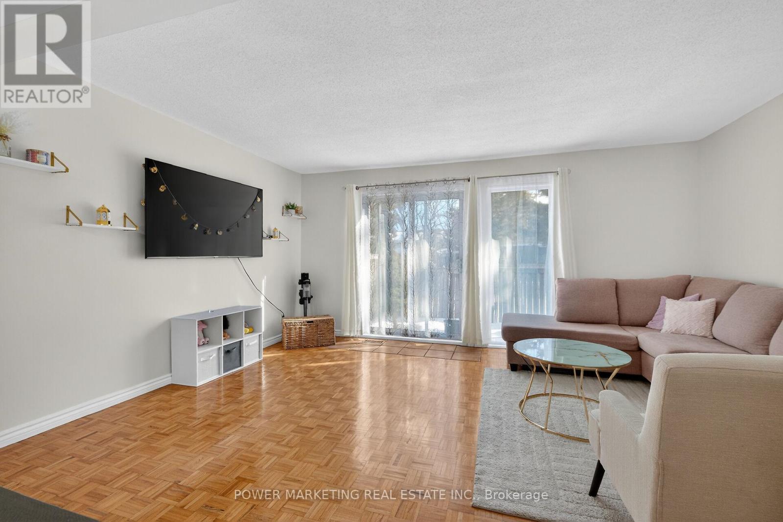104 Bannerhill, Ottawa, Ontario  K1V 0T4 - Photo 11 - X13228410