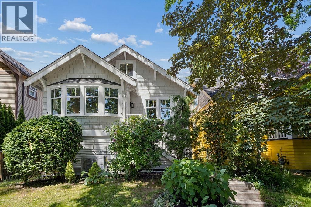 1255 E 23rd Avenue, Vancouver, British Columbia  V5V 1Z1 - Photo 1 - R3131294