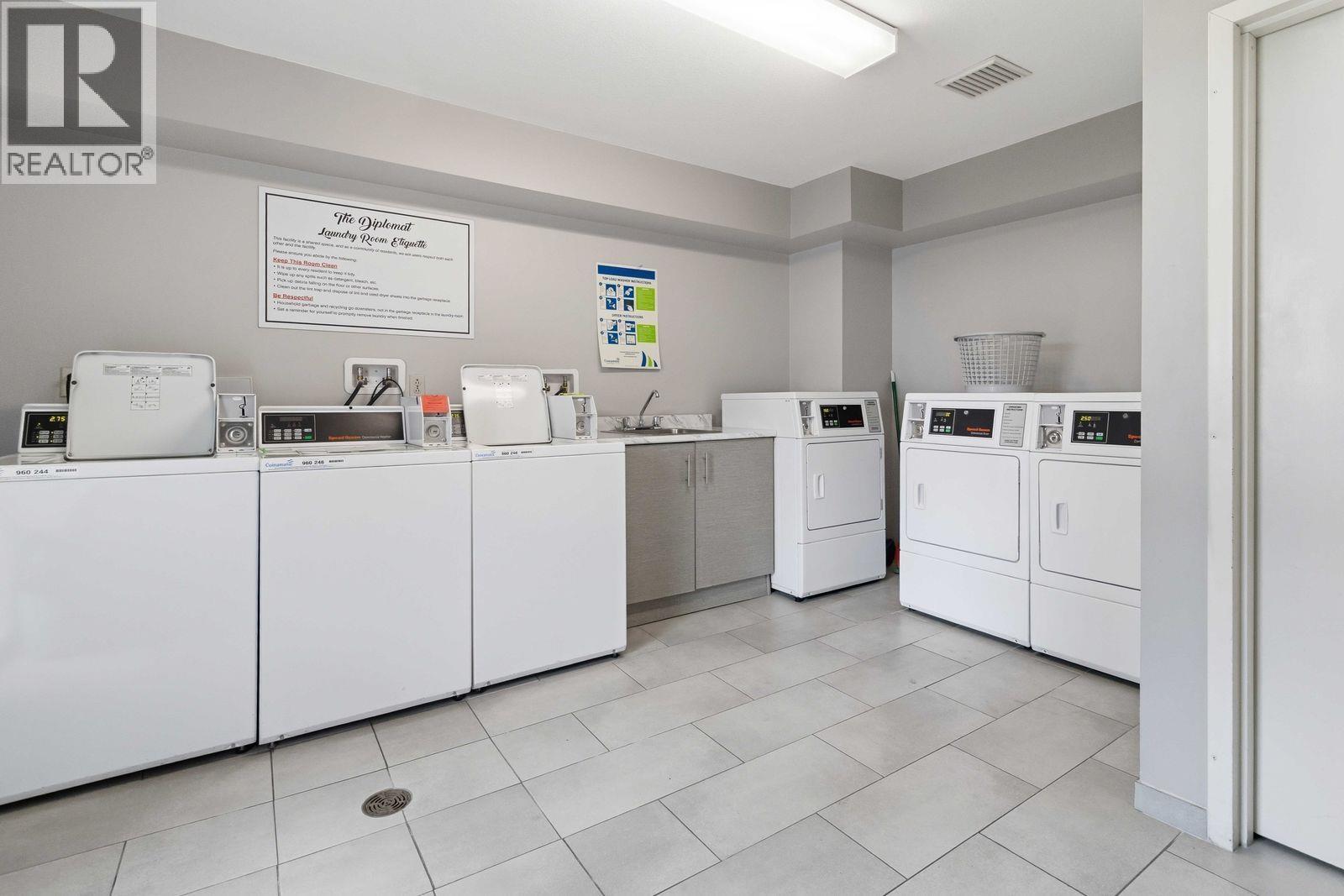 301 707 8th Street, New Westminster, British Columbia  V3M 3S6 - Photo 24 - R3131303