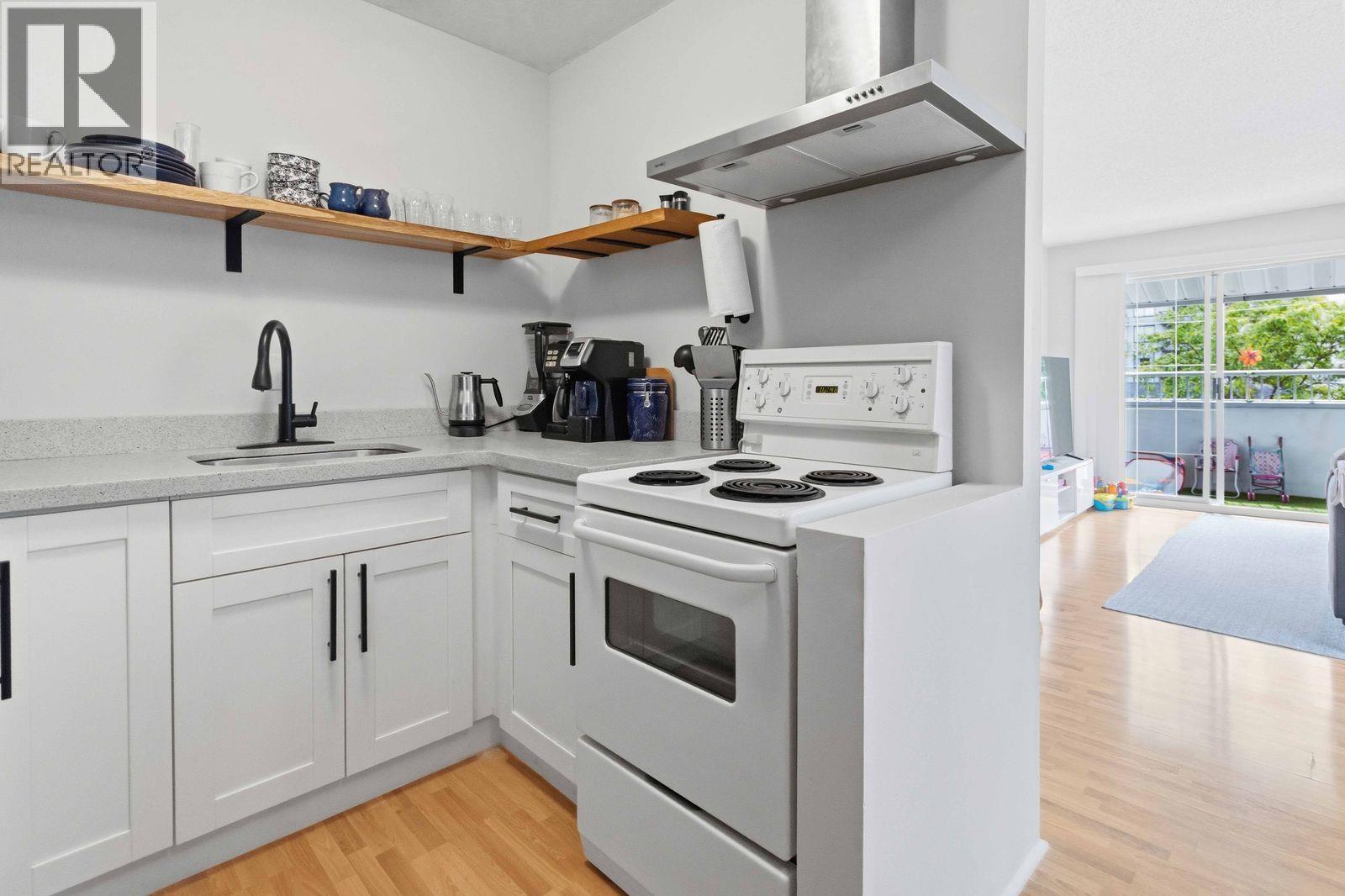 301 707 8th Street, New Westminster, British Columbia  V3M 3S6 - Photo 11 - R3131303
