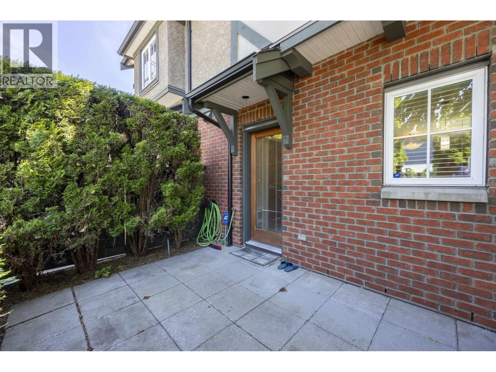 6139 Oak Street, Vancouver, British Columbia  V6M 2W3 - Photo 3 - R3131361