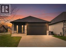 4 HARVARD Court, Welland, Ontario