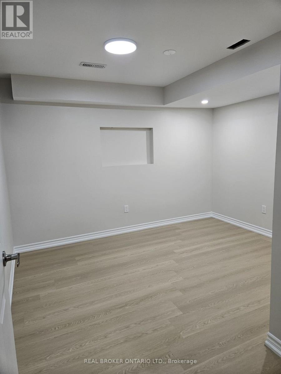 14 Lower Level - 5672 Dorchester Road, Niagara Falls, Ontario  L2G 4Y8 - Photo 5 - X13231662