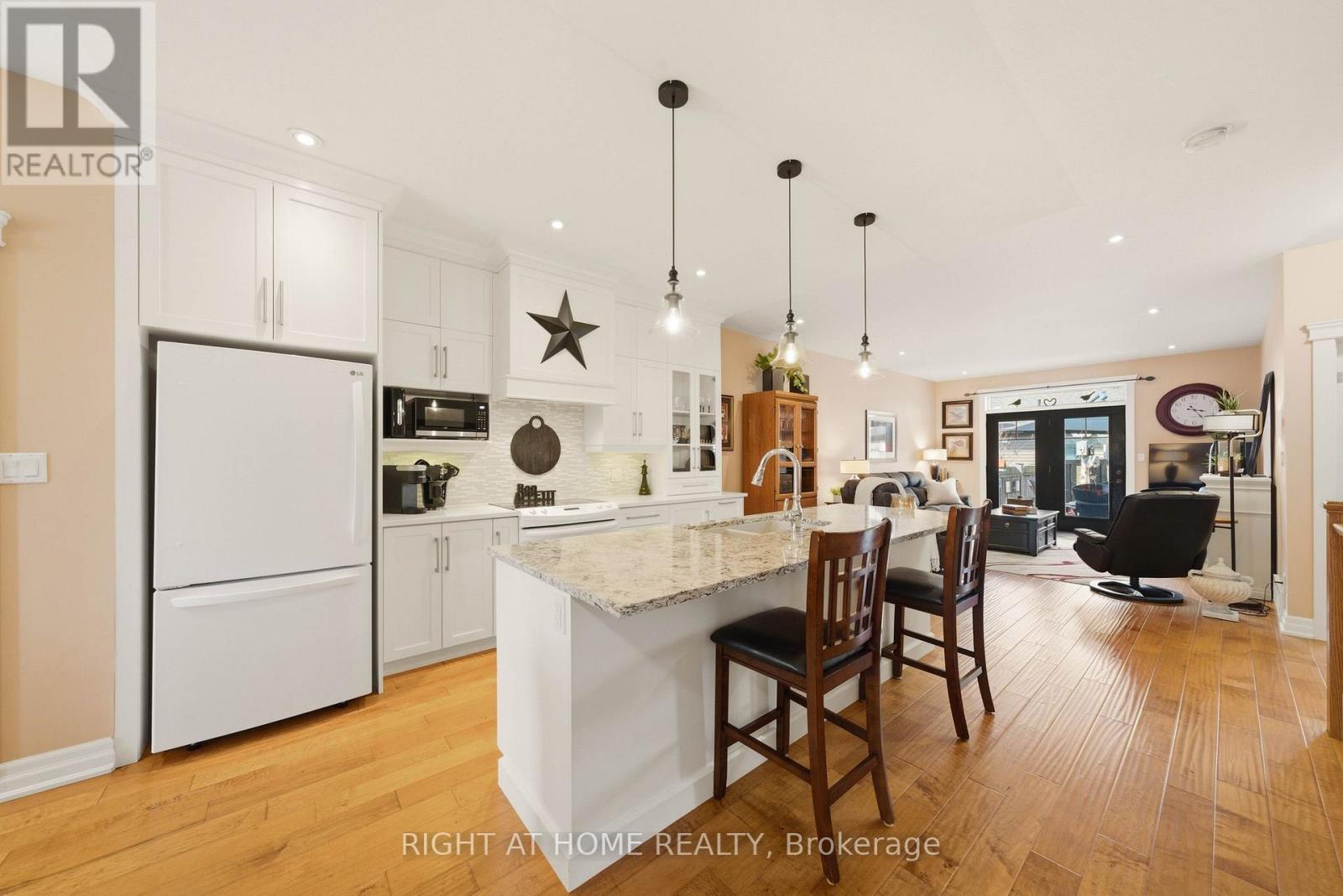 31 Manorwood Drive, West Lincoln, Ontario  L0R 2A0 - Photo 13 - X13231672