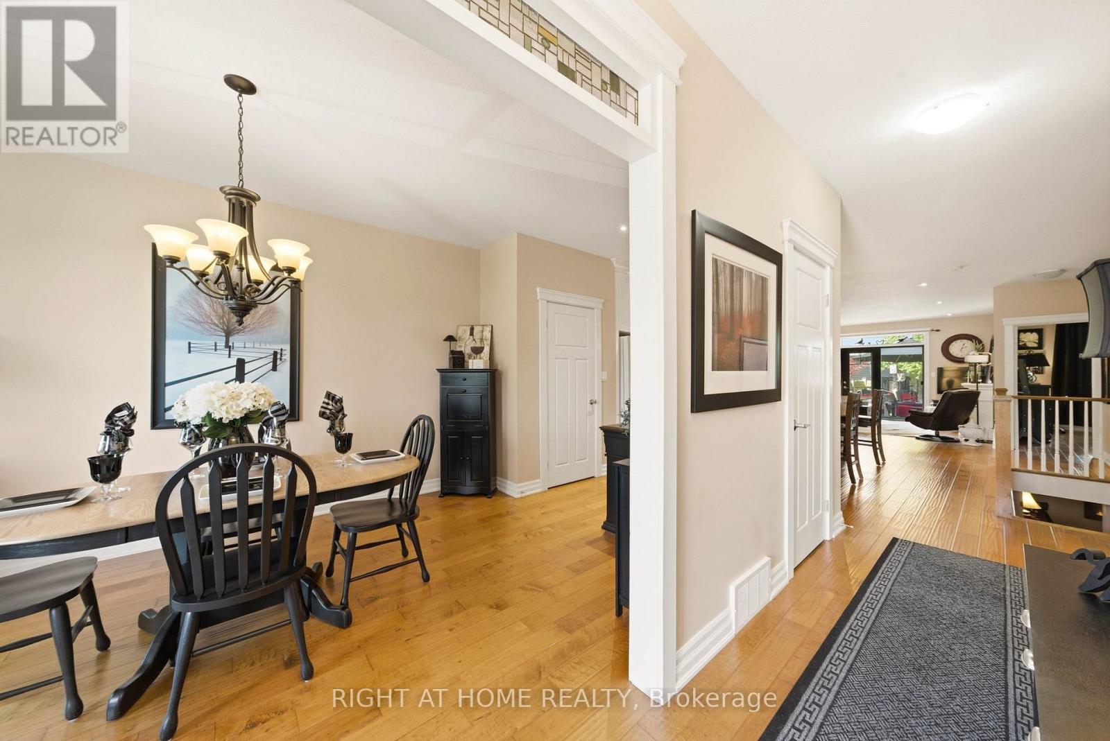 31 Manorwood Drive, West Lincoln, Ontario  L0R 2A0 - Photo 4 - X13231672