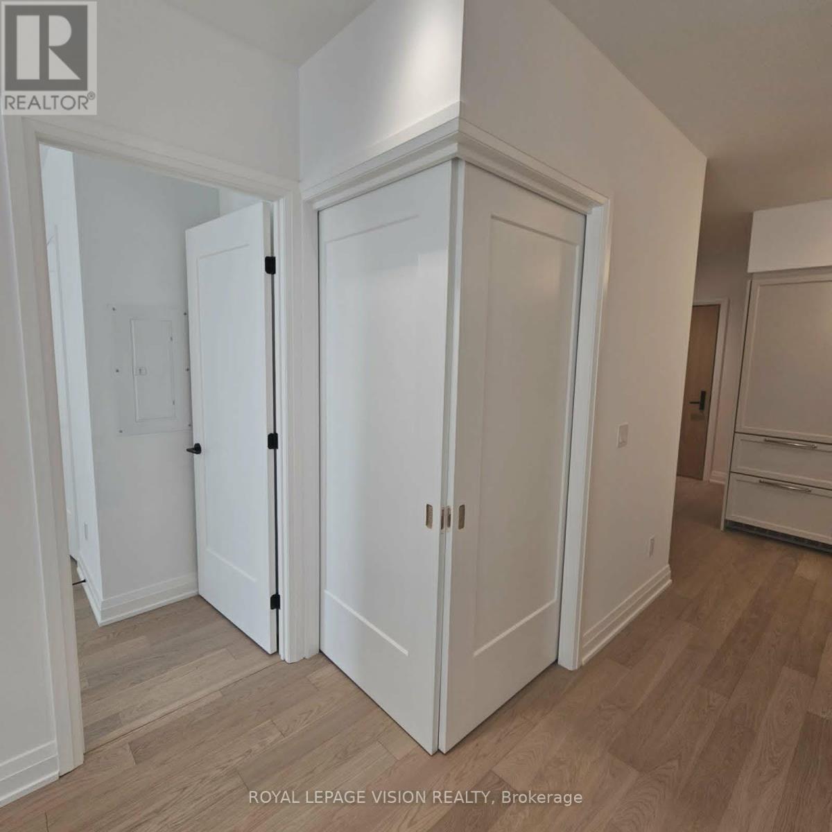202 - 505 Glencairn Avenue, Toronto, Ontario  M6B 0B2 - Photo 5 - C13231230